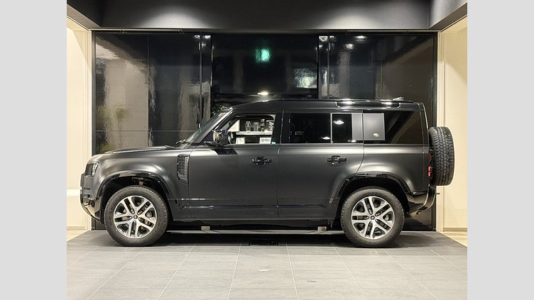 2023 認定中古車 Land Rover Defender 110 アイガーグレイ D300 AWD（AT） X-DYNAMIC SE
