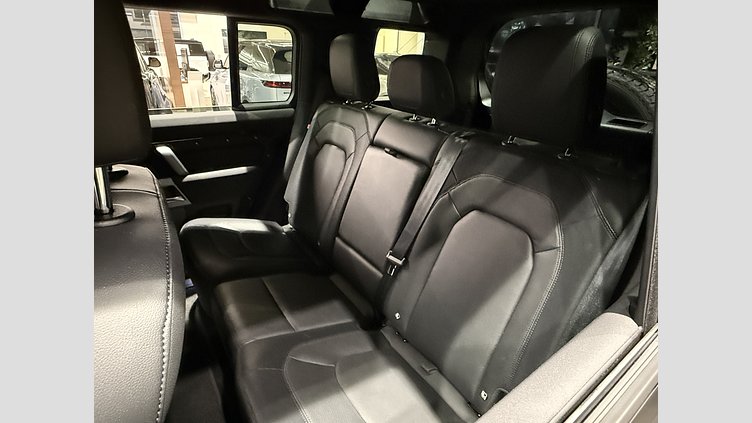 2023 認定中古車 Land Rover Defender 110 アイガーグレイ D300 AWD（AT） X-DYNAMIC SE