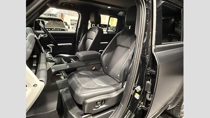 Defender 110 13