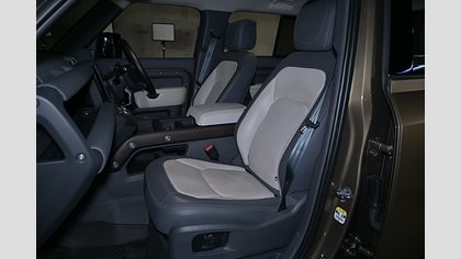 Defender 110 5