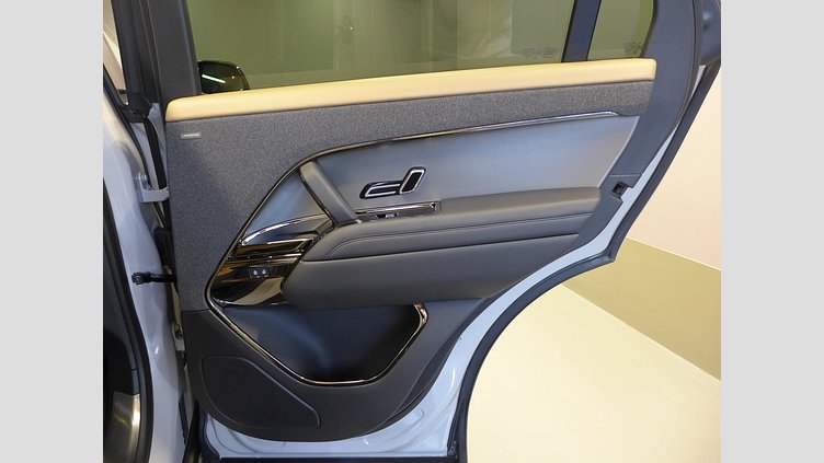 2023 認定中古車 Land Rover Range Rover Sport ボラスコグレイ 3.0リッター6気筒300PSターボチャージドディーゼルMHEV（オートマチック） DYNAMIC HSE