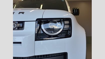 Defender 90 4