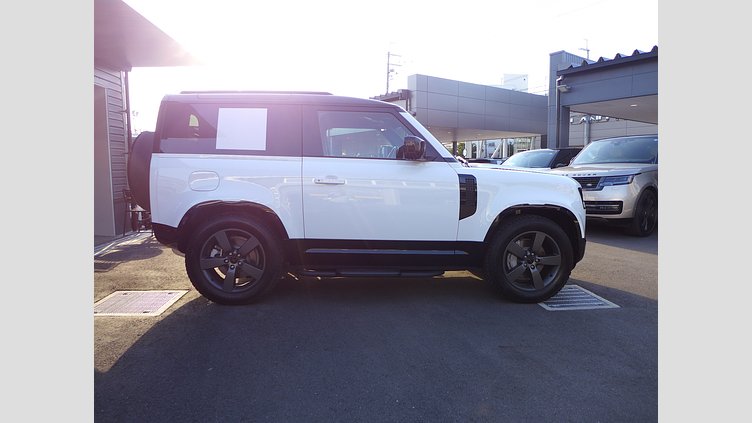 2025 認定中古車 Land Rover Defender 90 フジホワイト D350 ディーゼルマイルドハイブリッド X-Dynamic HSE