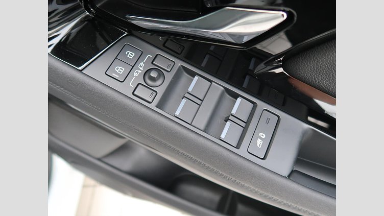 2023 認定中古車 Land Rover Range Rover Evoque フジホワイト P200 AWD（オートマチック） SE