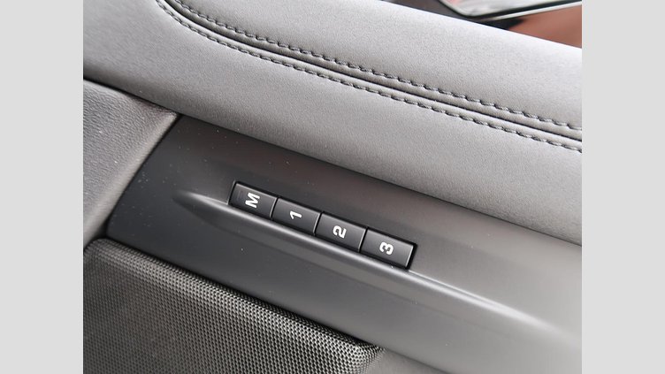 2023 認定中古車 Land Rover Range Rover Evoque フジホワイト P200 AWD（オートマチック） SE