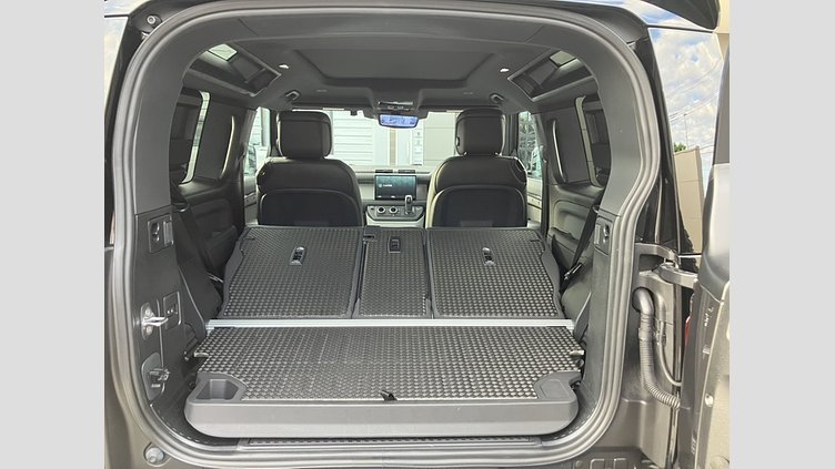 2024 認定中古車 Land Rover Defender 90 カルパチアングレイ D350 ディーゼルマイルドハイブリッド X-Dynamic HSE