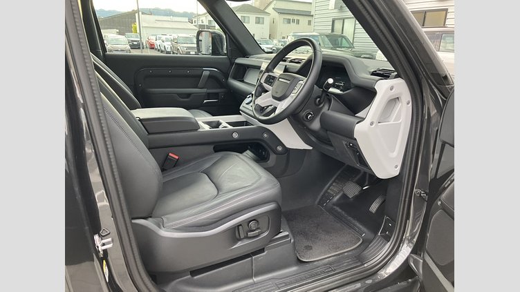 2024 認定中古車 Land Rover Defender 90 カルパチアングレイ D350 ディーゼルマイルドハイブリッド X-Dynamic HSE