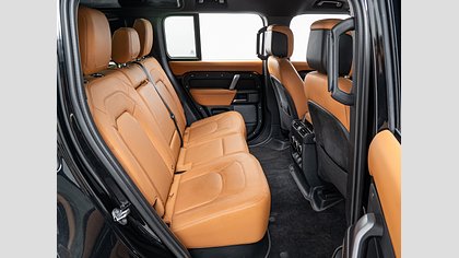 Defender 110 4
