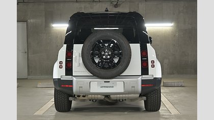 Defender 110 6