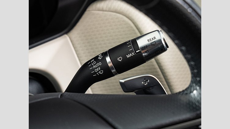 2022 認定中古車 Land Rover Range Rover Velar Charente Grey 2.0 litre i4P オーリックエディション