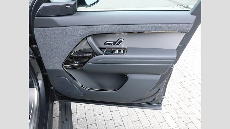 2025 認定中古車 Land Rover Range Rover Sport Carpathian Grey 3.0 litre i6D DYNAMIC SE D300