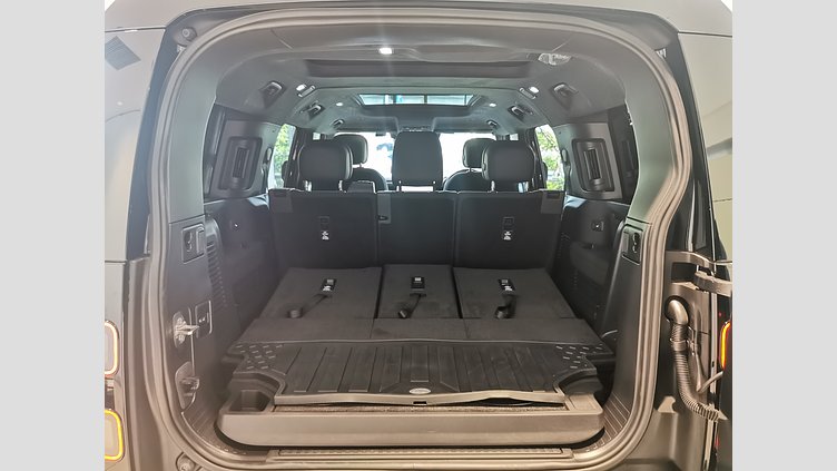 2025 認定中古車 Land Rover Defender 130 カルパチアングレイ D350 ディーゼルマイルドハイブリッド X