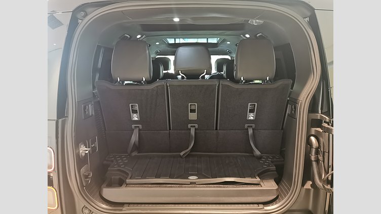 2025 認定中古車 Land Rover Defender 130 カルパチアングレイ D350 ディーゼルマイルドハイブリッド X