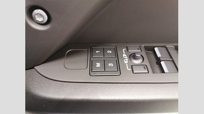 Defender 130 32