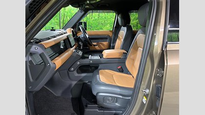 Defender 110 2