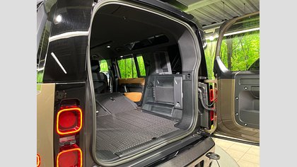 Defender 110 69