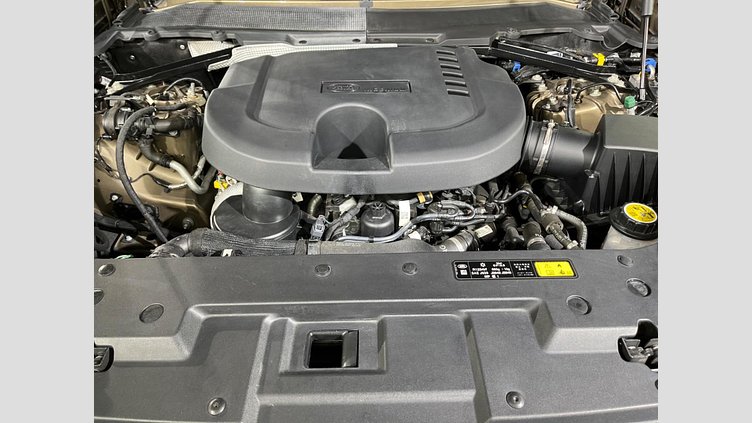 2023 認定中古車 Land Rover Defender 110 ゴンドワナストーン D300 AWD（AT） X-DYNAMIC HSE