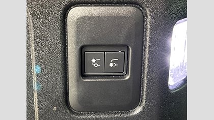 Defender 110 16
