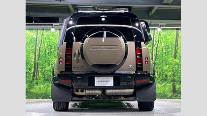 Defender 110 6