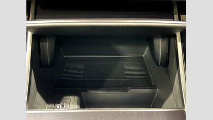 Range Rover Velar 16