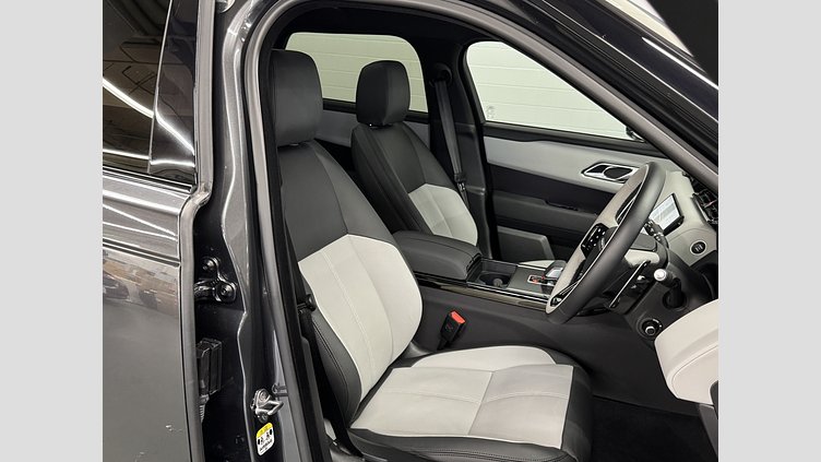 2025 認定中古車 Land Rover Range Rover Velar カルパチアングレイ D200マイルドハイブリッド（ディーゼル） スタンダードホイールベース Dynamic SE