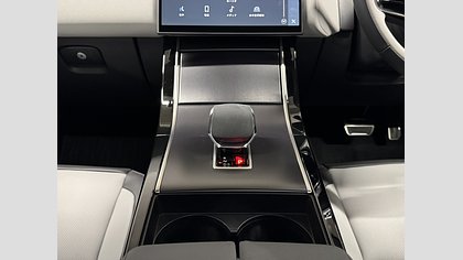 Range Rover Velar 18