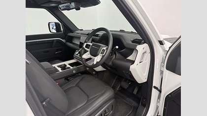 Defender 110 2