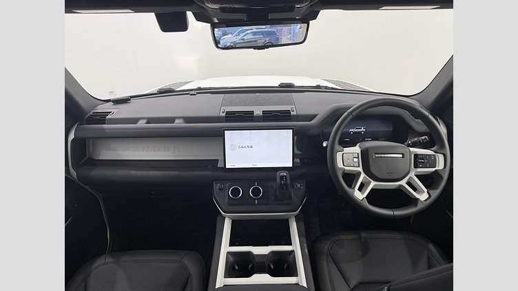2025 認定中古車 Land Rover Defender 110 フジホワイト D350 ディーゼルマイルドハイブリッド X-Dynamic SE　D350　エアサスペンション