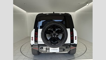 Defender 110 6