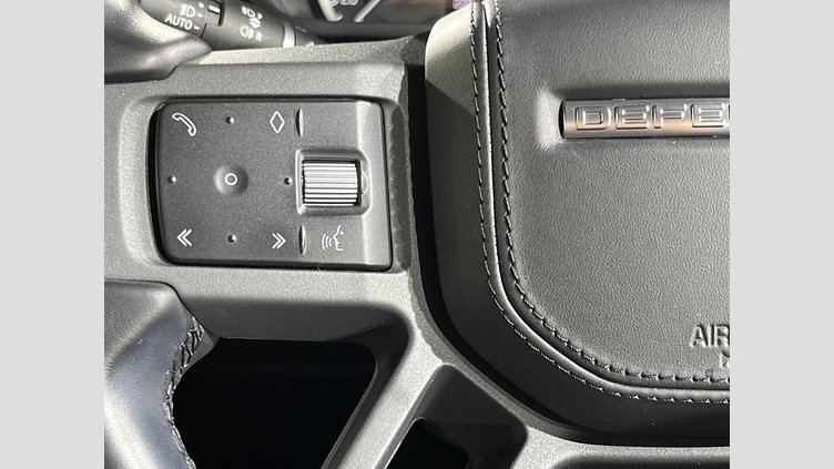 2022 認定中古車 Land Rover Defender 110 カルパチアングレイ D300 AWD（AT） X-DYNAMIC SE