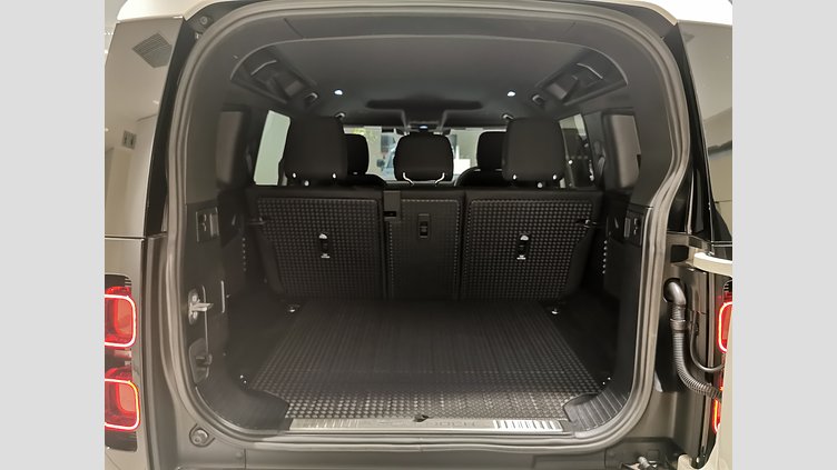 2023 認定中古車 Land Rover Defender 110 フジホワイト P300 AWD（AT） スタンダード