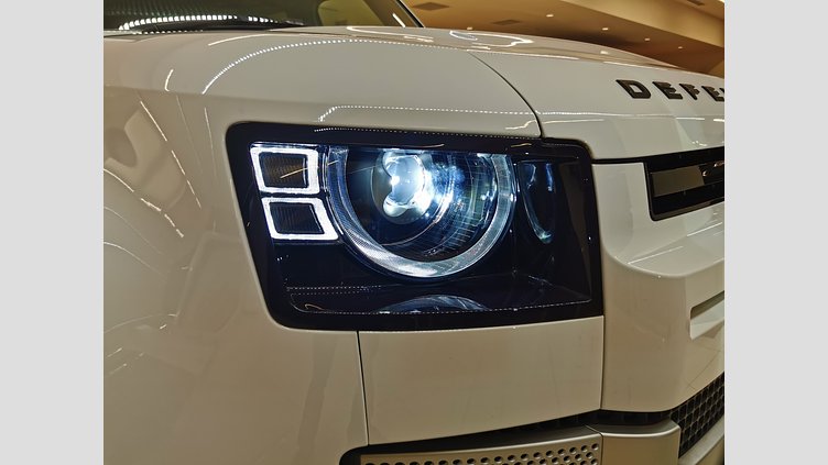 2023 認定中古車 Land Rover Defender 110 フジホワイト P300 AWD（AT） スタンダード