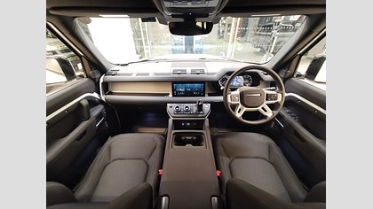 Defender 110 3