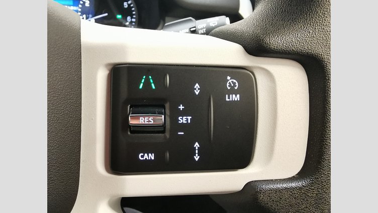 2023 認定中古車 Land Rover Defender 110 フジホワイト P300 AWD（AT） スタンダード
