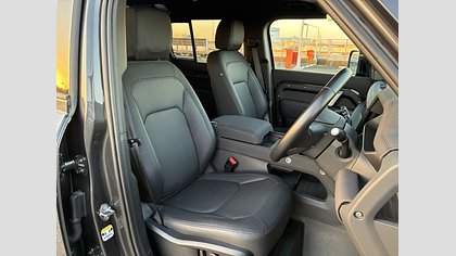 Defender 110 11