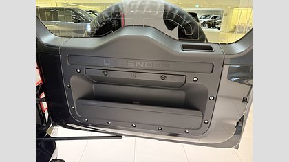 Defender 110 12