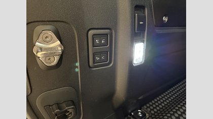 Defender 110 10