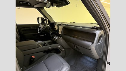 Defender 110 14