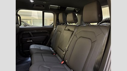 Defender 110 13