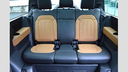 Defender 130 9