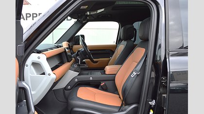 Defender 110 2