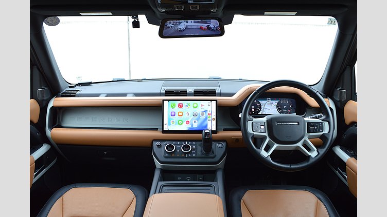 2023 認定中古車 Land Rover Defender 110 サントリーニブラック D300 AWD（AT） X-DYNAMIC HSE