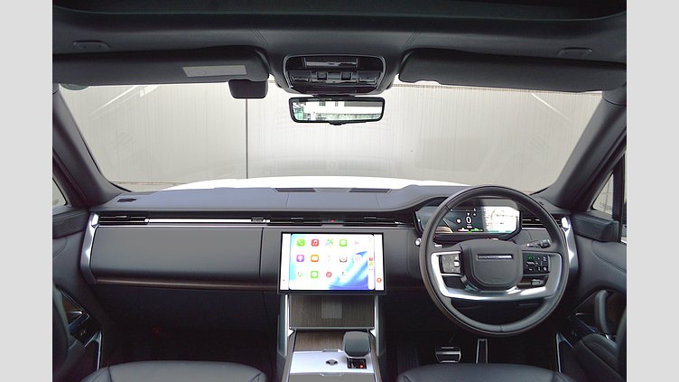 2024 認定中古車 Land Rover Range Rover オストゥーニパールホワイト（お取り扱いの有無については正規ディーラーにお問い合わせください） P550 AWD PHEV（AT） スタンダードホイールベース Autobiography