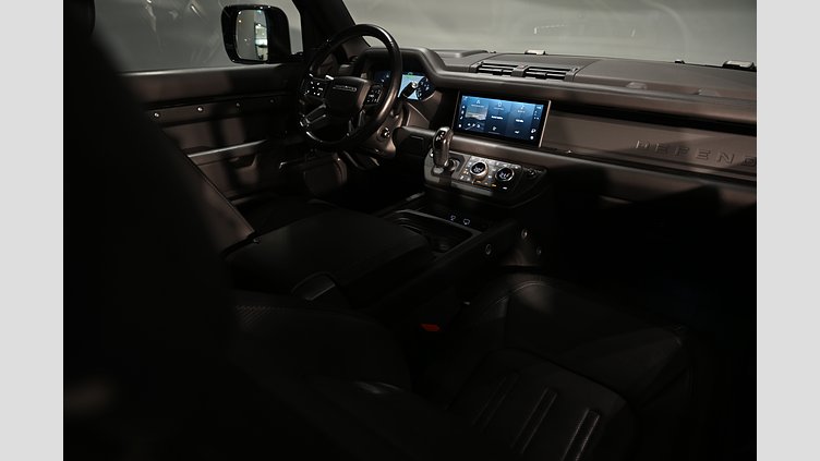 2021 Begagnad Land Rover Defender 110 Santorini Black automatic DEFENDER 110 P400 X-DYNAMIC HSE