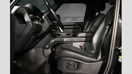 Defender 110 13