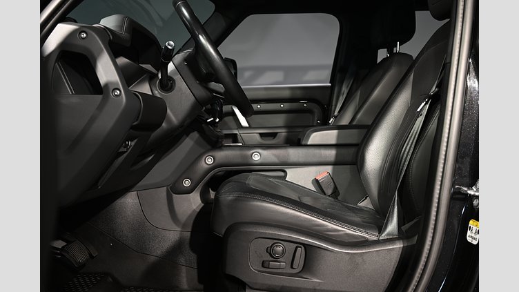 2021 Begagnad Land Rover Defender 110 Santorini Black automatic DEFENDER 110 P400 X-DYNAMIC HSE