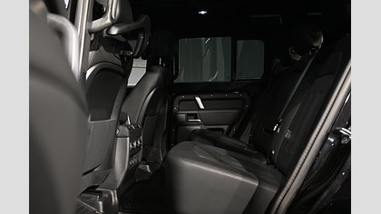 Defender 110 17