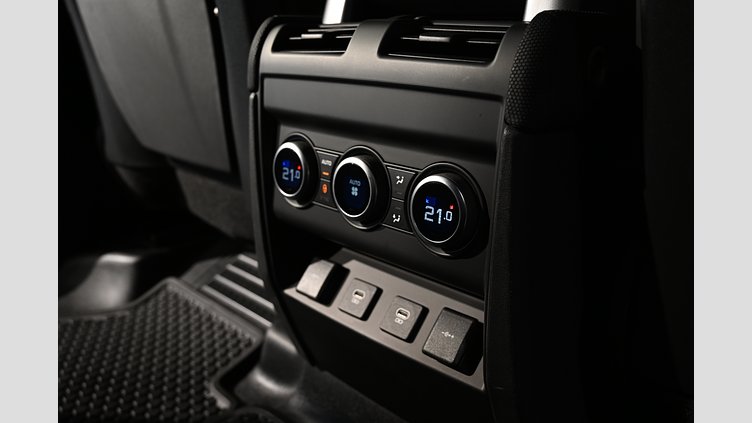 2021 Begagnad Land Rover Defender 110 Santorini Black automatic DEFENDER 110 P400 X-DYNAMIC HSE