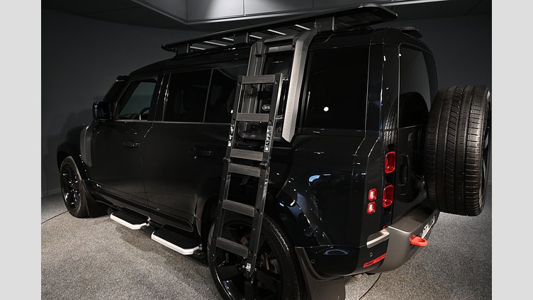 2021 Begagnad Land Rover Defender 110 Santorini Black automatic DEFENDER 110 P400 X-DYNAMIC HSE