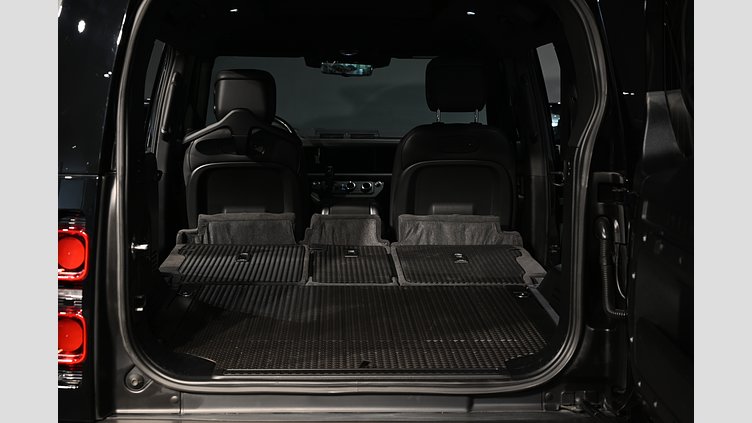 2021 Begagnad Land Rover Defender 110 Santorini Black automatic DEFENDER 110 P400 X-DYNAMIC HSE
